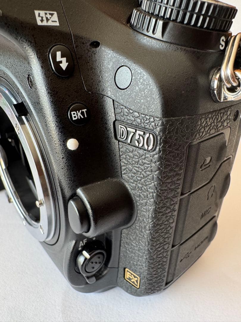 Nikon D750 デジタル一眼レフカメラ