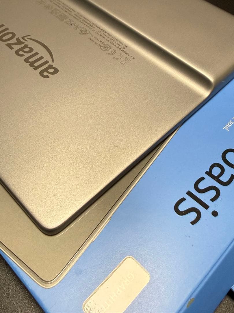 Kindle Oasis 色調調節ライト搭載 wifi 32GB 広告なし