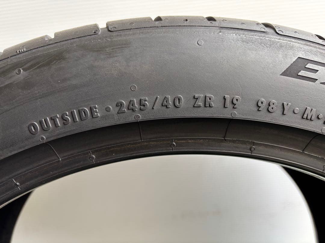 【送料無料‼️】245/40R19 コンチネンタル/エクストリームコンタクト