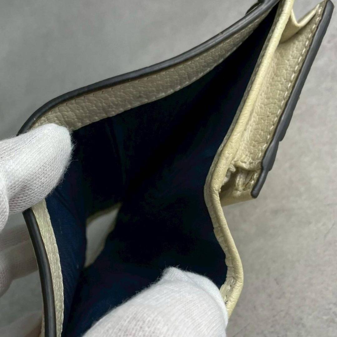 GUCCI オフディア マーモント GG ホワイト シェリーライン 財布