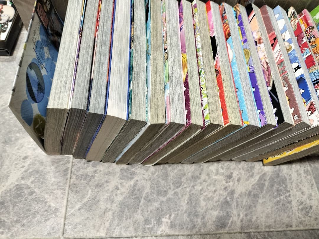 ワンピース全巻1～111巻➕関連本　尾田栄一郎