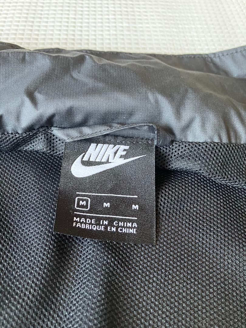 お値下　NIKE ウィメンズフロールウーブンジャケット