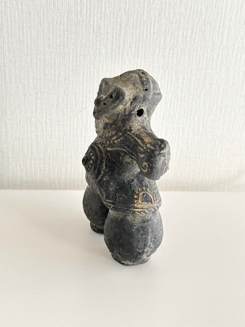 土偶 仮面の女神 陶器製 置物