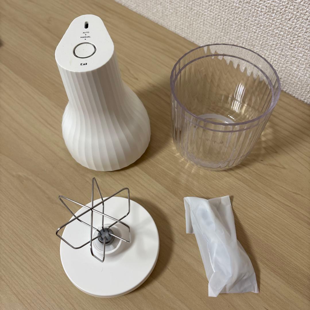 NAMACRICH 生クリーム泡立て器 ホワイト 貝印