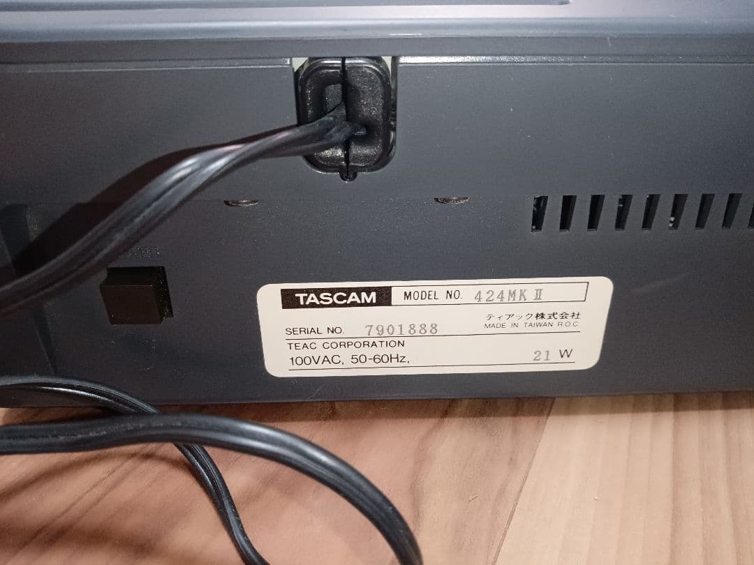 配信機器・PA機器・レコーディング機器 TASCAM PORTASTUDIO 424 mkII
