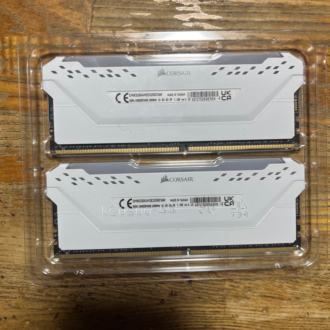 CORSAIR PCメモリ　DDR4-3200 16GBx2枚