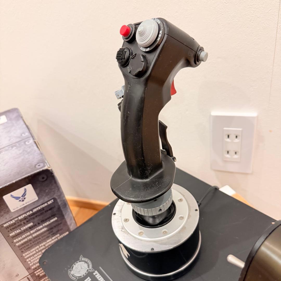 THRUSTMASTER HOTAS WARTHOGフライトシミュレータ 現状品