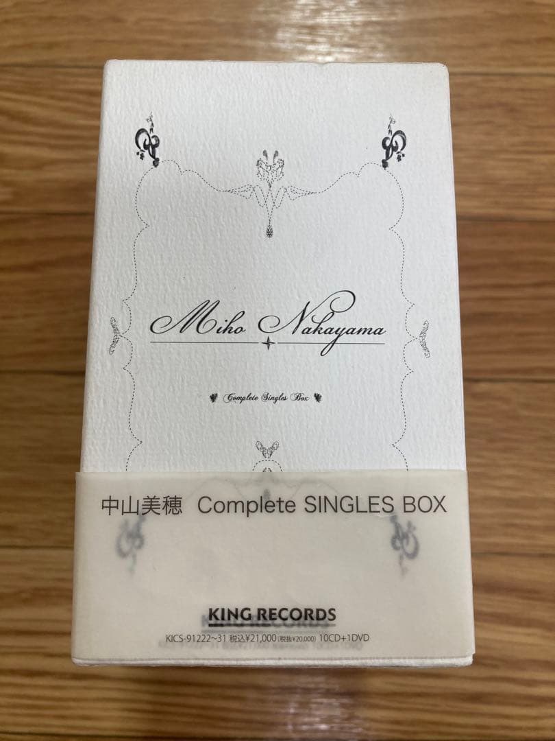 希少 中山美穂 CD Complete SINGLES BOX 初回限定生産品