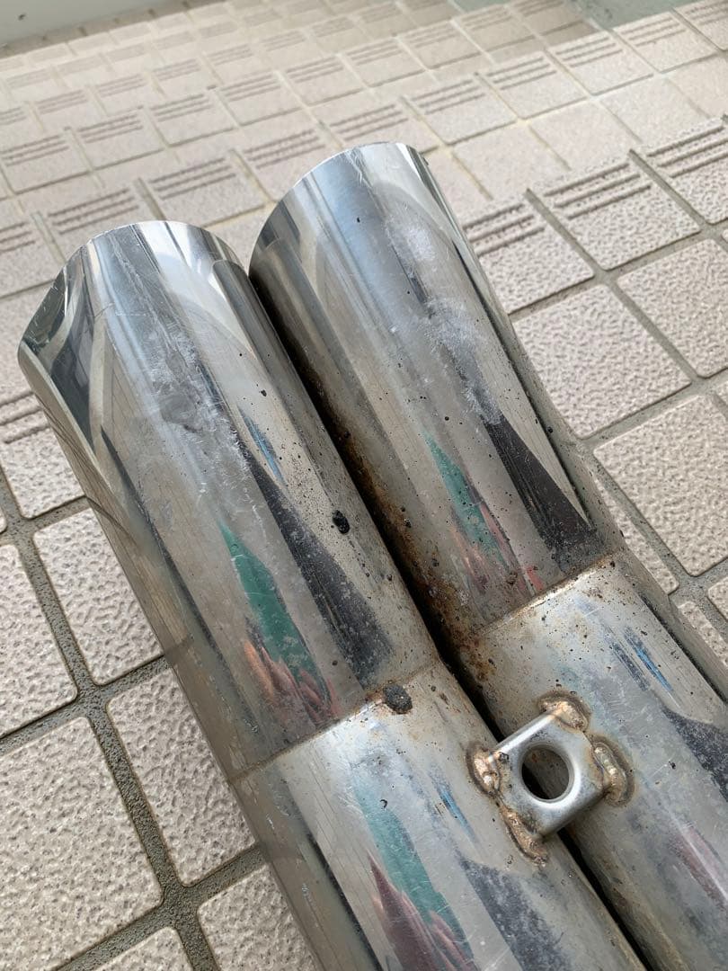 車　マフラー