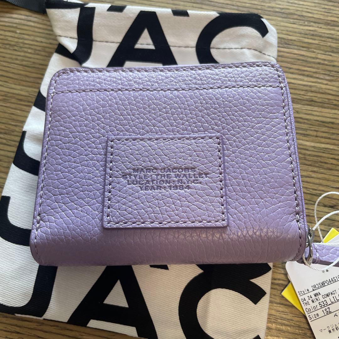 新品！ マークジェイコブス 二つ折り財布！
