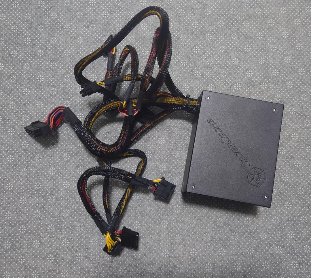 SilverStone ST450SF 450W SFX 電源ユニット V3.0