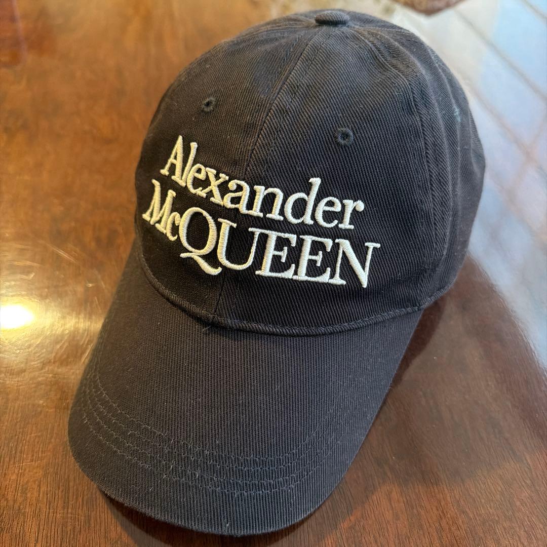 Mサイズ Alexander McQueen ブラックキャップ