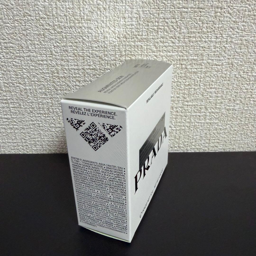 ❗️限定値下げ中❗️PRADA クッションファンデーション　LN10ケース付き