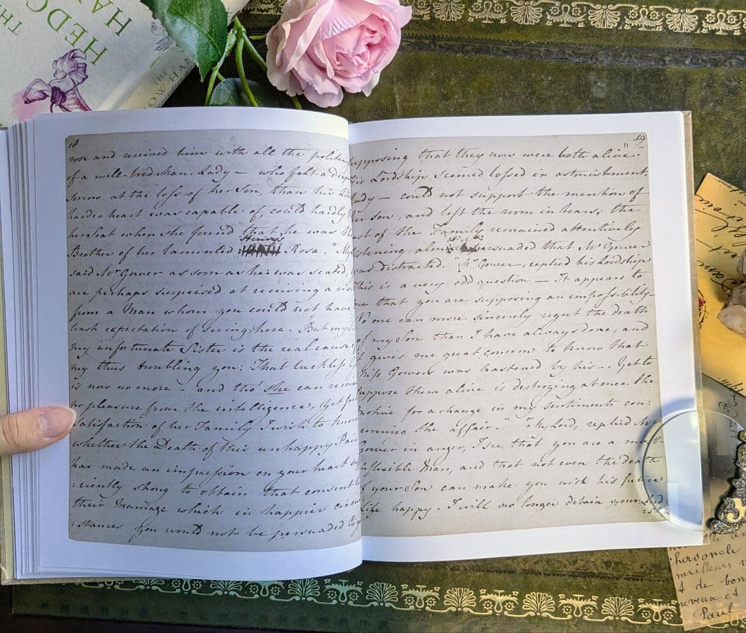 インクの香りまで蘇る！ジェイン・オースティン自筆原稿に触れる至高の一冊　古書洋書