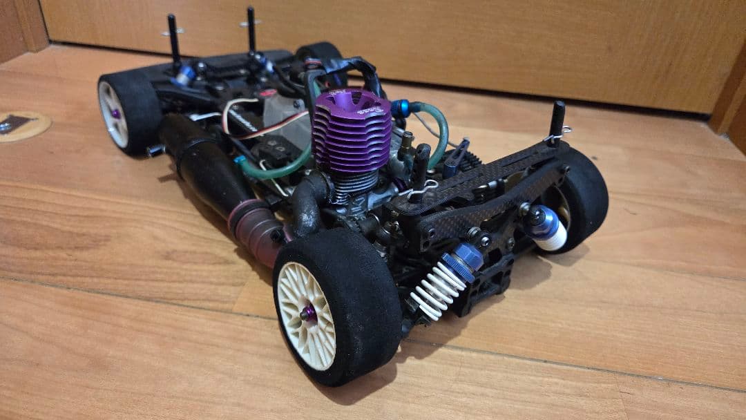 ラジコン エンジンカー 京商 V-ONE RRR 中古 エンジン始動確認済み
