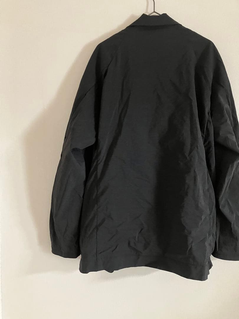 テアトラ　パッカブルジャケット　size３　チャコール　TEATORA