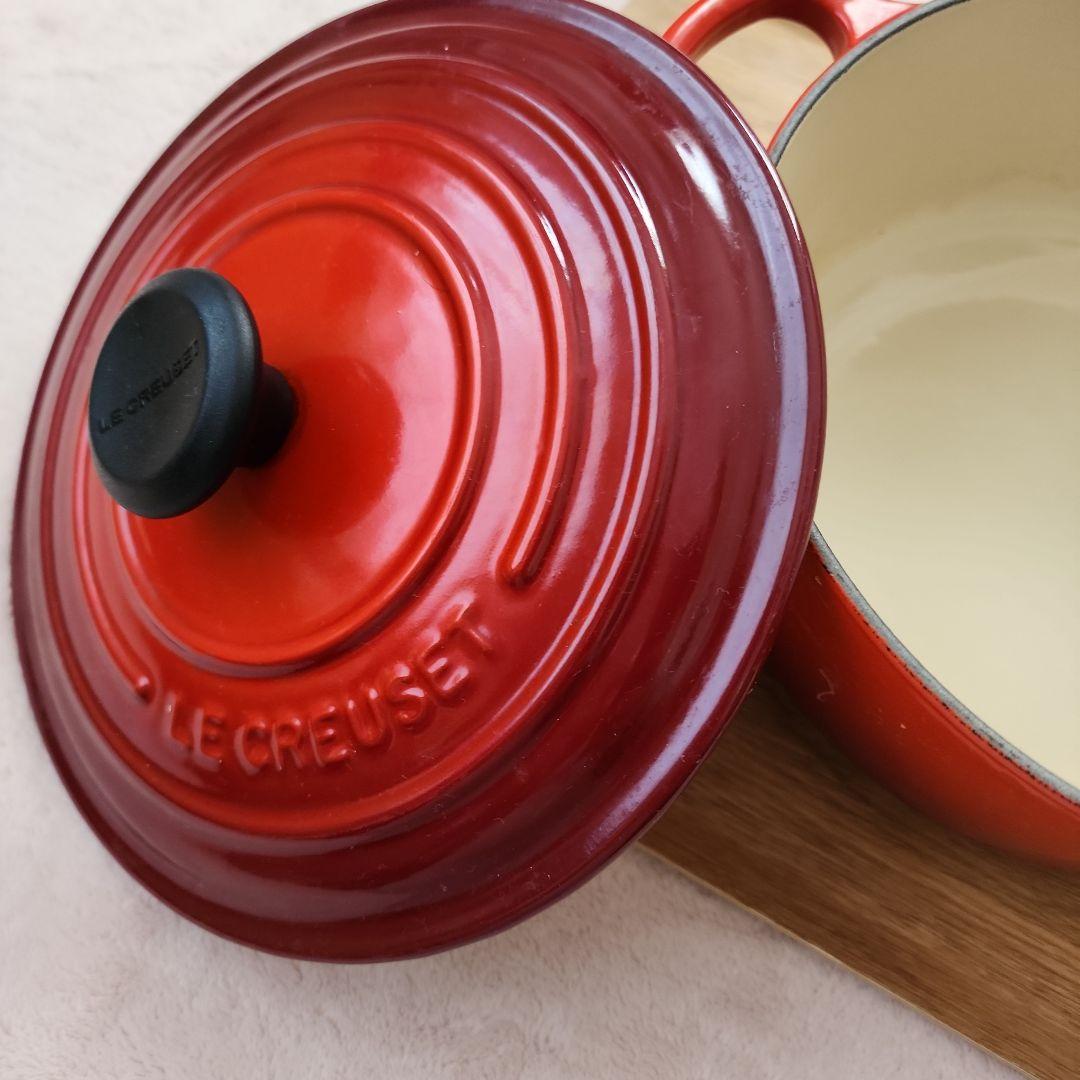 美品 LE CREUSET ルクルーゼ 両手鍋 赤 ココット 蓋付き ホーロー鍋