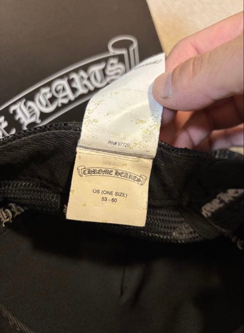 【国内正規品】クロムハーツキャップ　バーティカルロゴ　正規品　ブラック