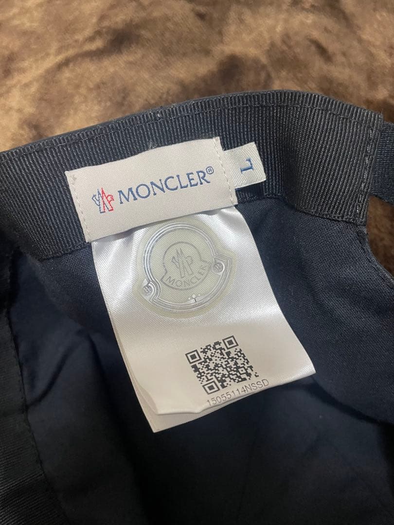 限定セール！MONCLER コラボOff-White キャップ