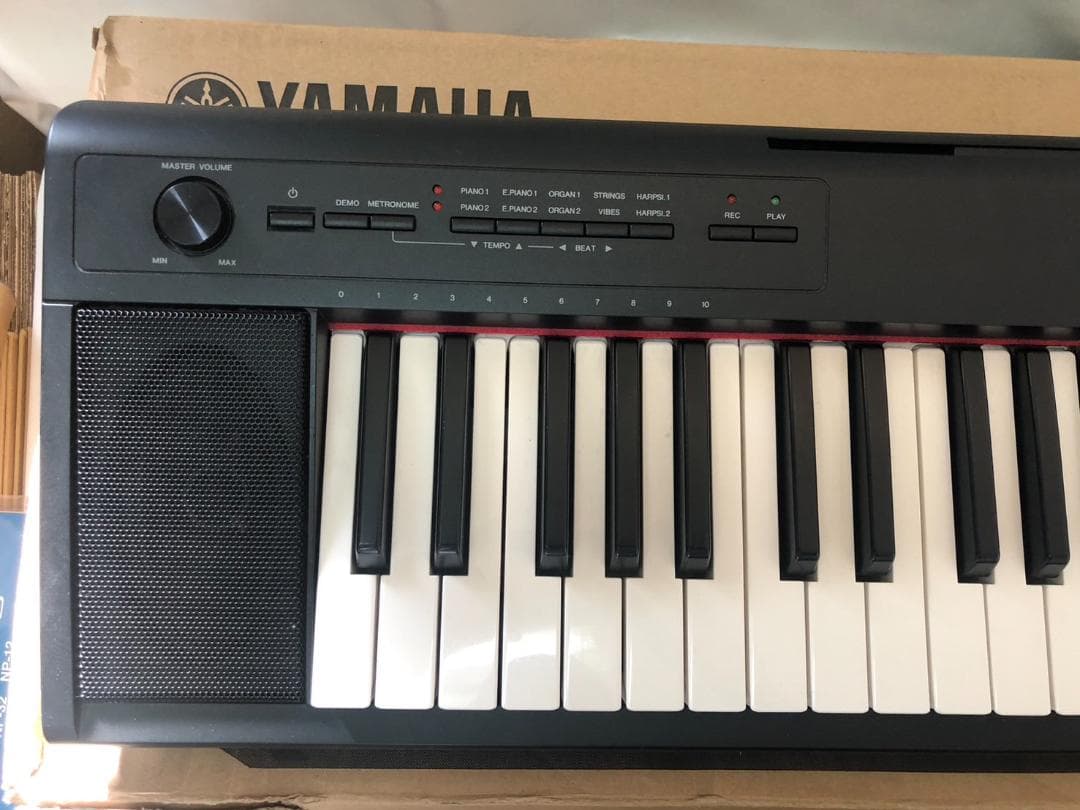 美品 YAMAHA ヤマハ piaggero ピアジーロ NP-12 電子ピアノ