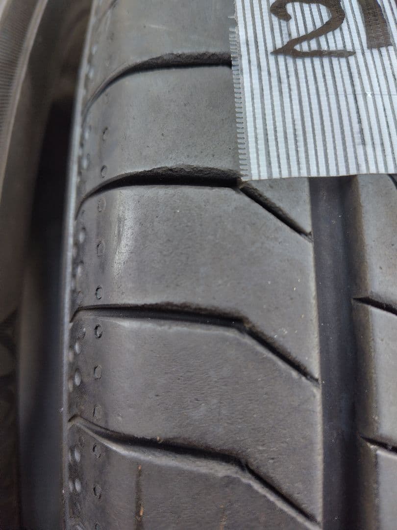 プルプル太郎ヨコハマブルーアースRV03 215/60R17 、24年製、