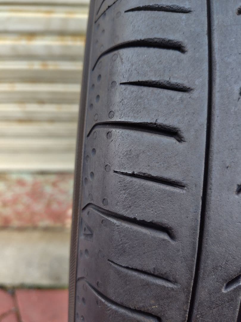 プルプル太郎ヨコハマブルーアースRV03 215/60R17 、24年製、