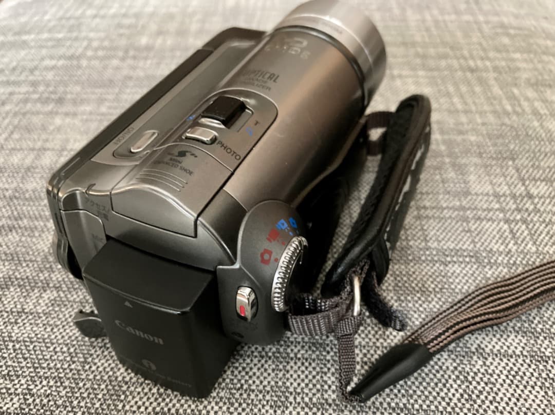 CANON IVIS HF100 ビデオカメラ 2008年製