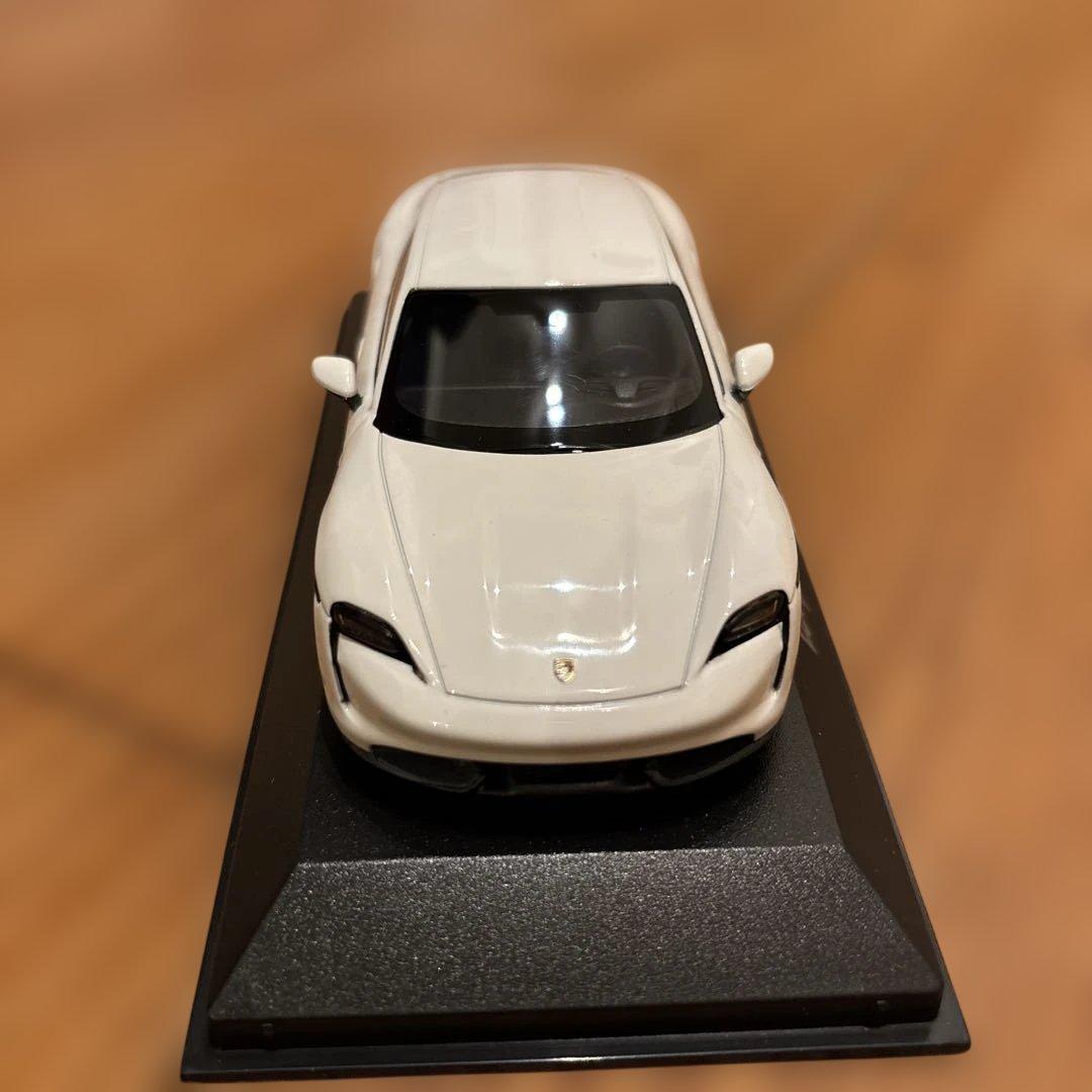 【希少】ミニチャンプス 1/43 ポルシェ タイカン ターボS L-BANK別注