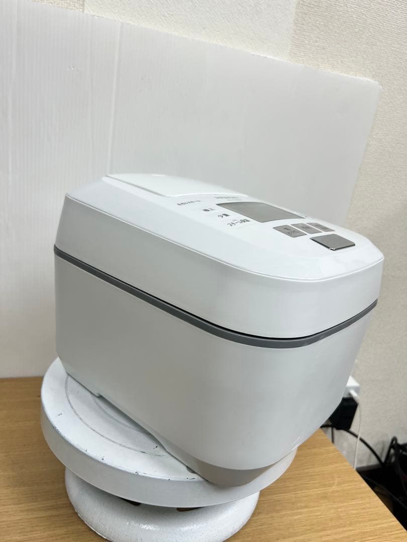 HITACHI 圧力IH炊飯器 RZ-V100DM 5.5合 2021年製