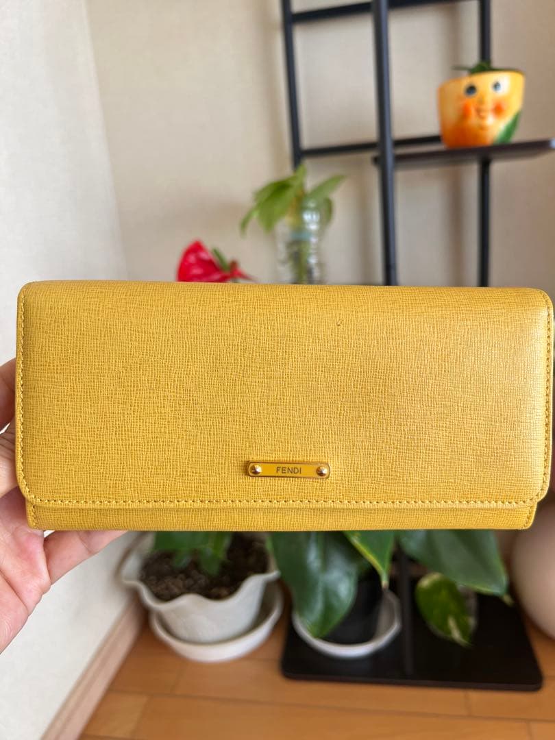 FENDI イエロー 三つ折り財布