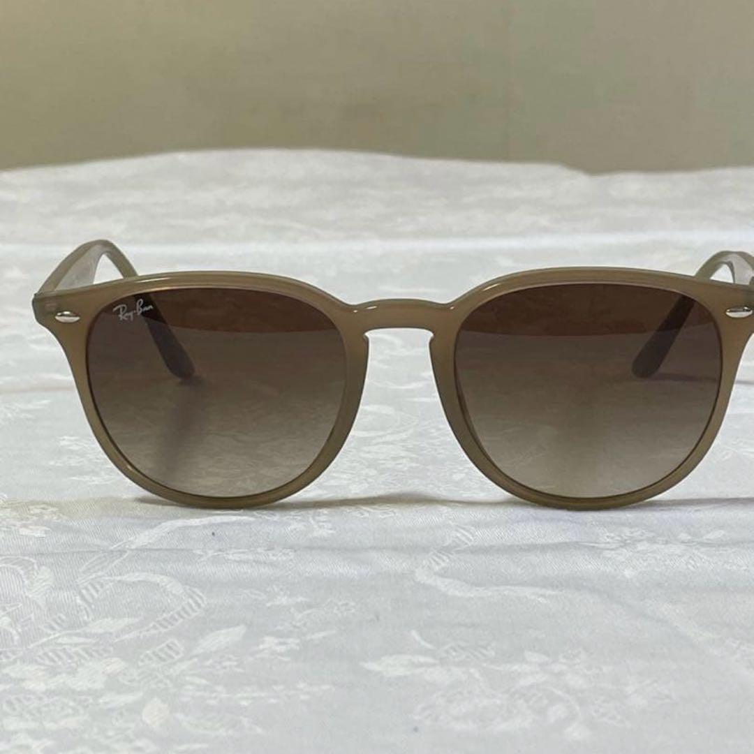 Ray-Ban RB4259-F サングラス