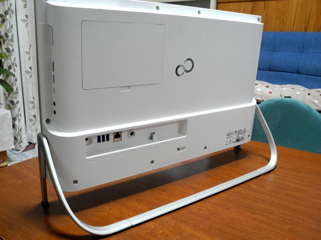 Win11デスクトップPC 23.8インチ大画面NvmeGen3/SSD＋HDD