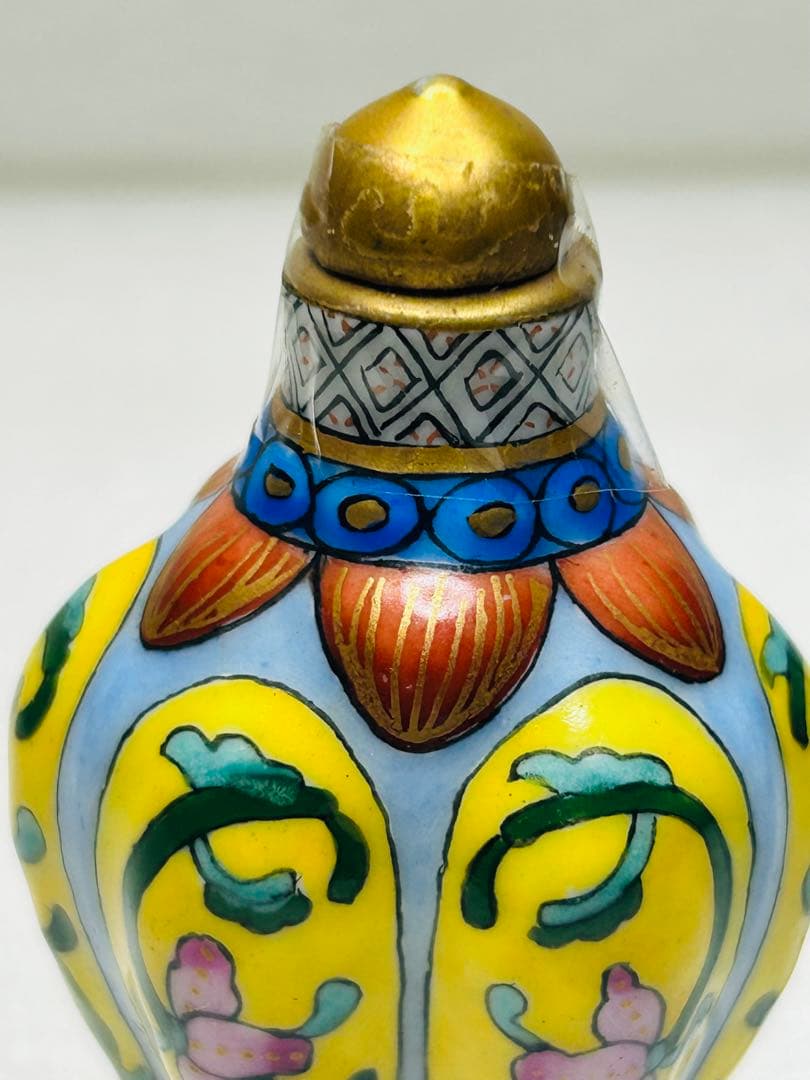 中国 景德鎮 陶磁 手絵 鼻煙壺 「花」