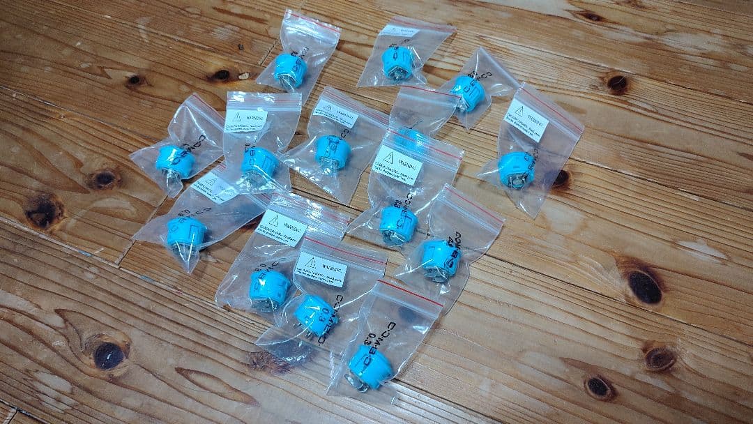 C.O.M.B.O. Button Ultra×14個 5ミリ天板用カスタム