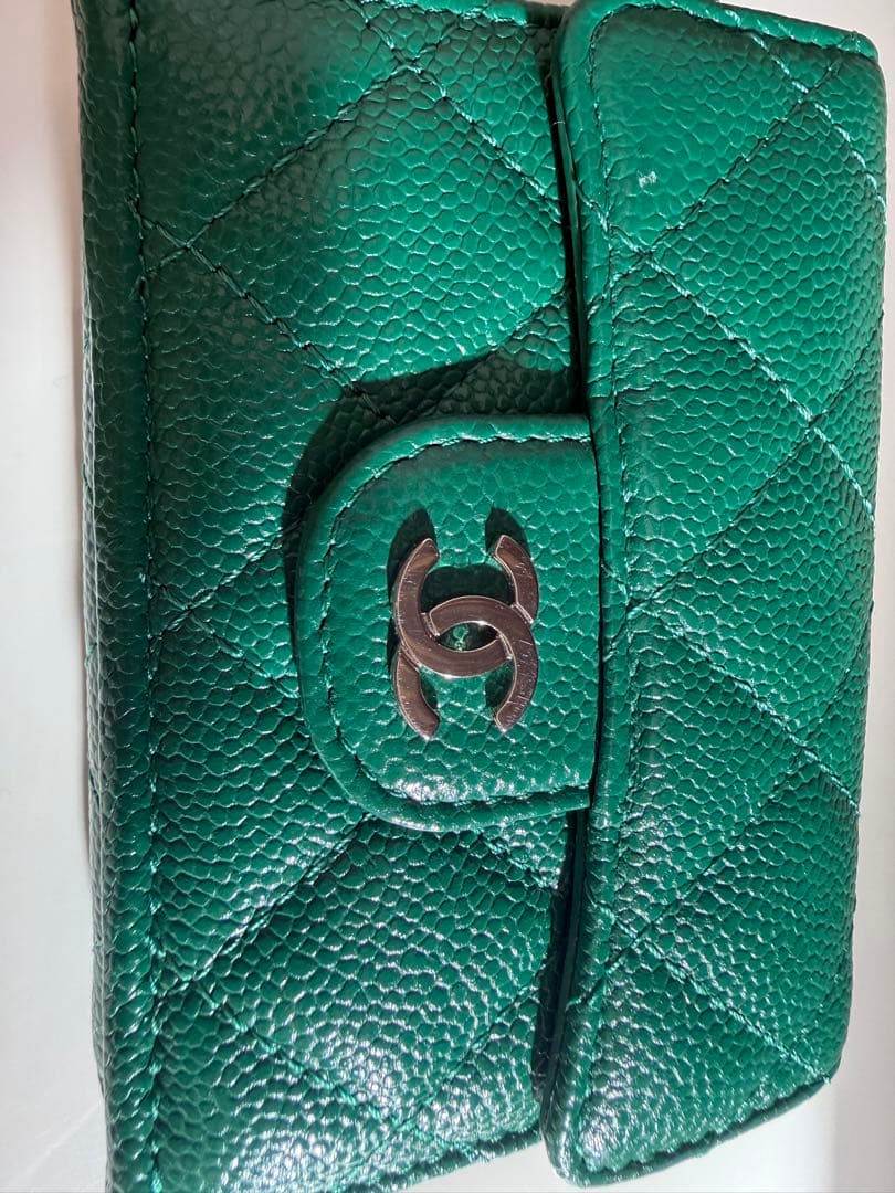 CHANEL グリーン 三つ折り財布