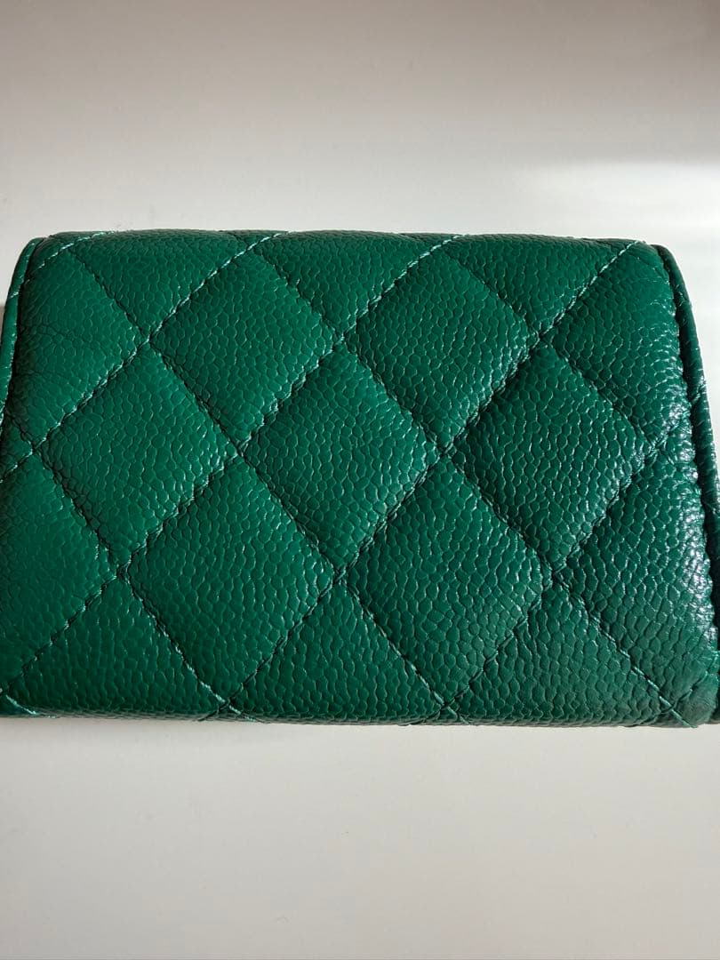 CHANEL グリーン 三つ折り財布