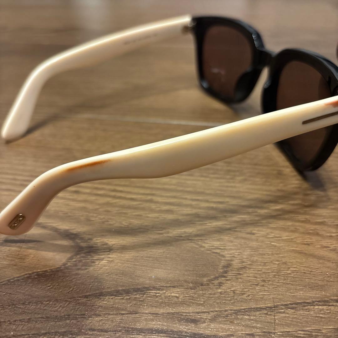 Tom Fordトムフォード サングラスTF211AF バイカラー 黒×クリーム