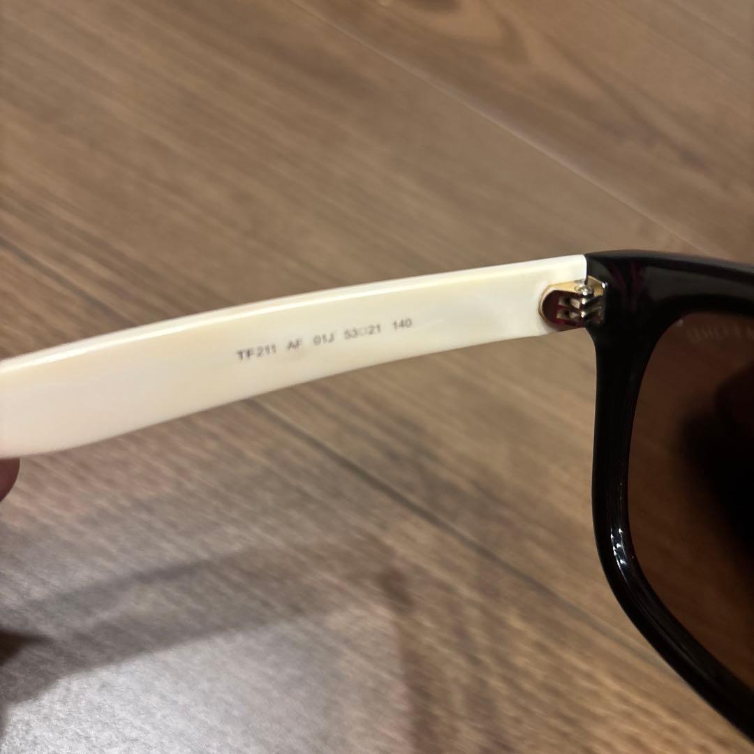 Tom Fordトムフォード サングラスTF211AF バイカラー 黒×クリーム