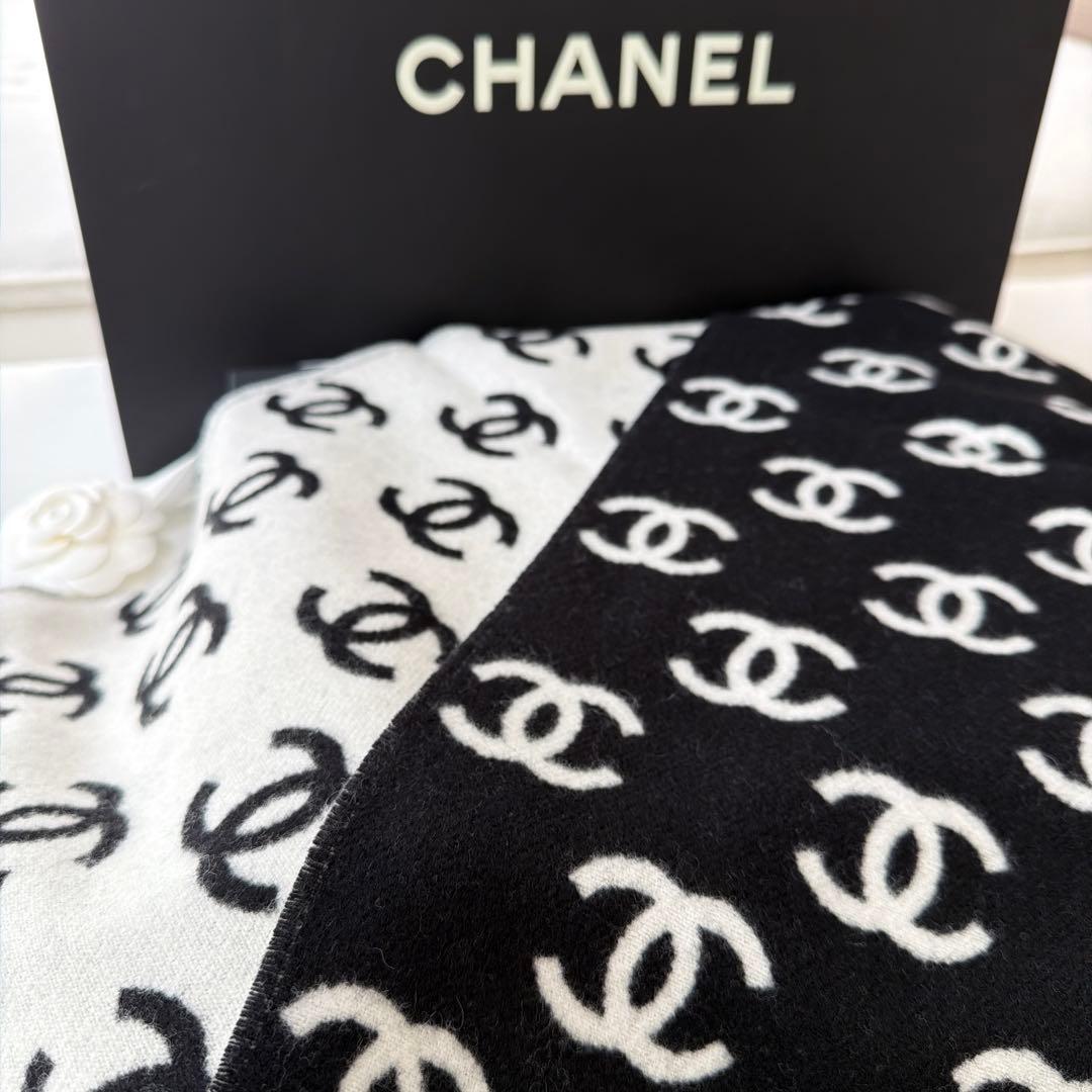 【新品未使用】CHANELシャネル2026年2月購入品リバーシブル マフラー希少