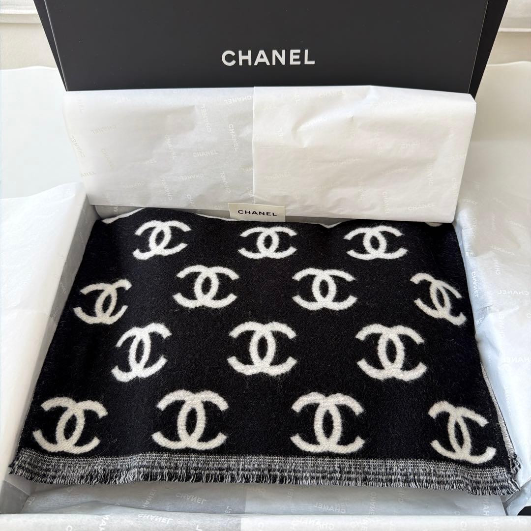 【新品未使用】CHANELシャネル2026年2月購入品リバーシブル マフラー希少