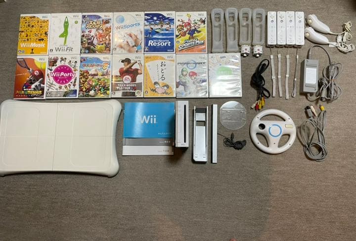 Wii いろいろセット　7/22動作確認済み　ソフト13枚　バランスWiiボード
