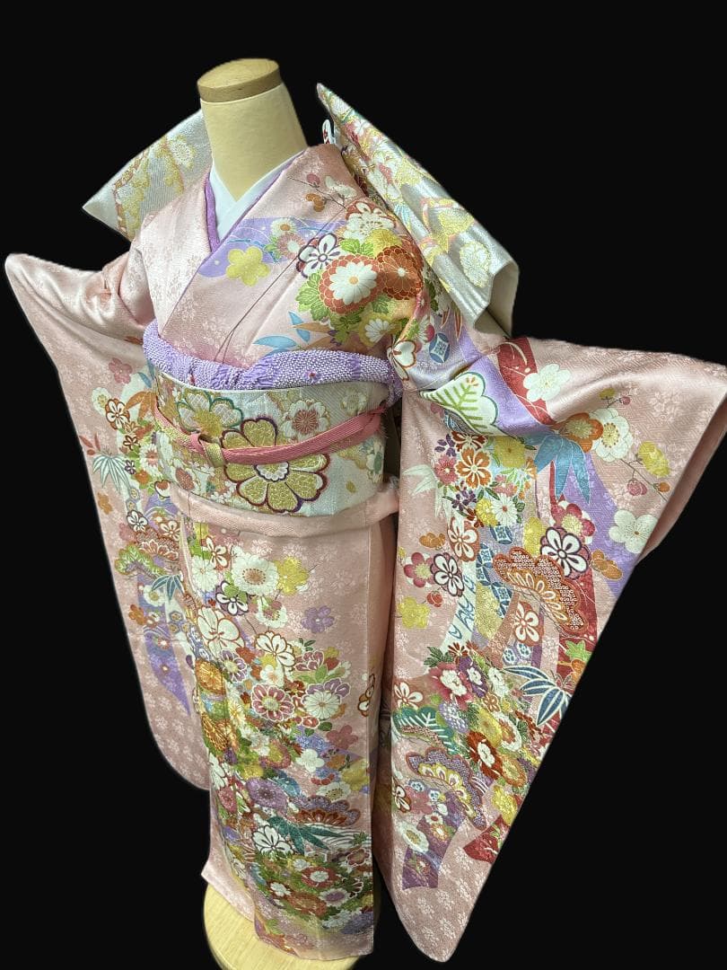 吉澤友禅 ピンク地 古典柄 金駒刺繍 松竹梅 振袖 袋帯フルセット