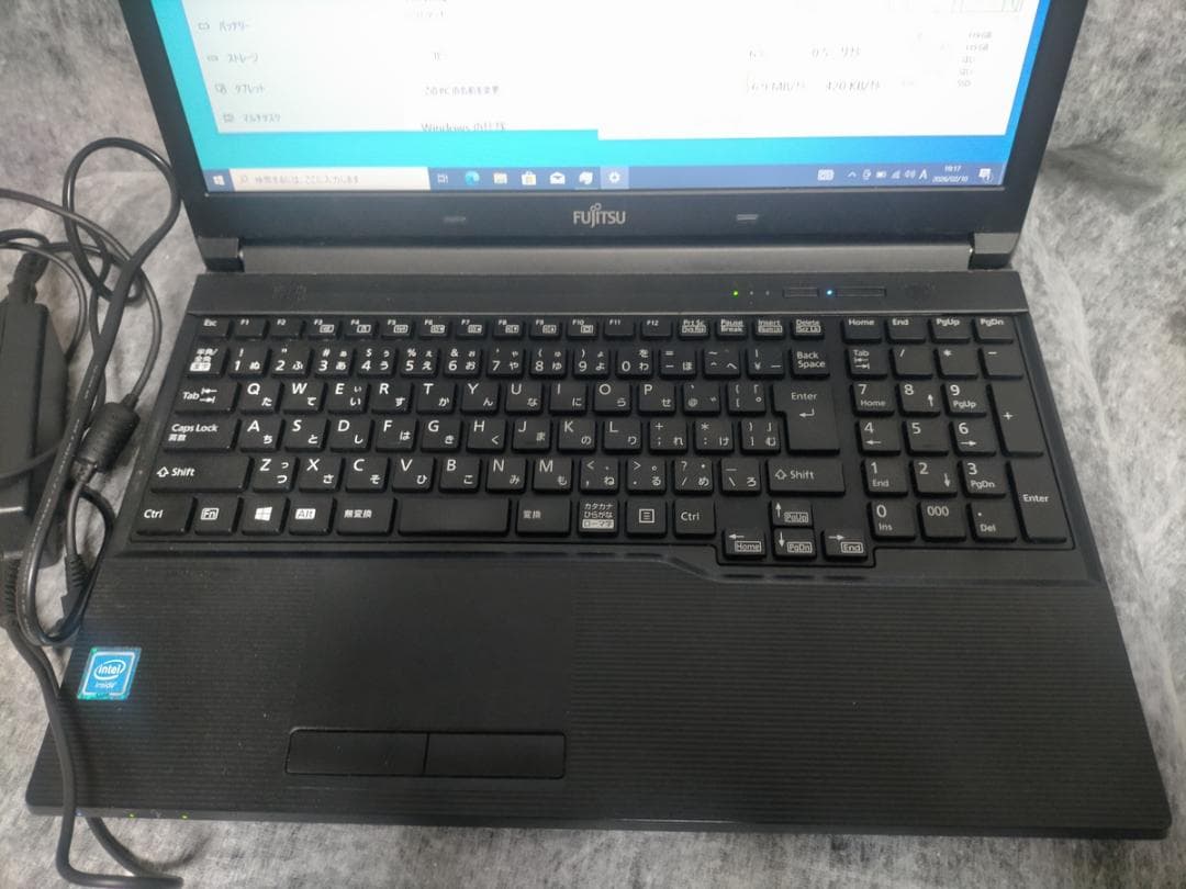 LIFEBOOK A576/N Celeron 3855U / メモリ8GB
