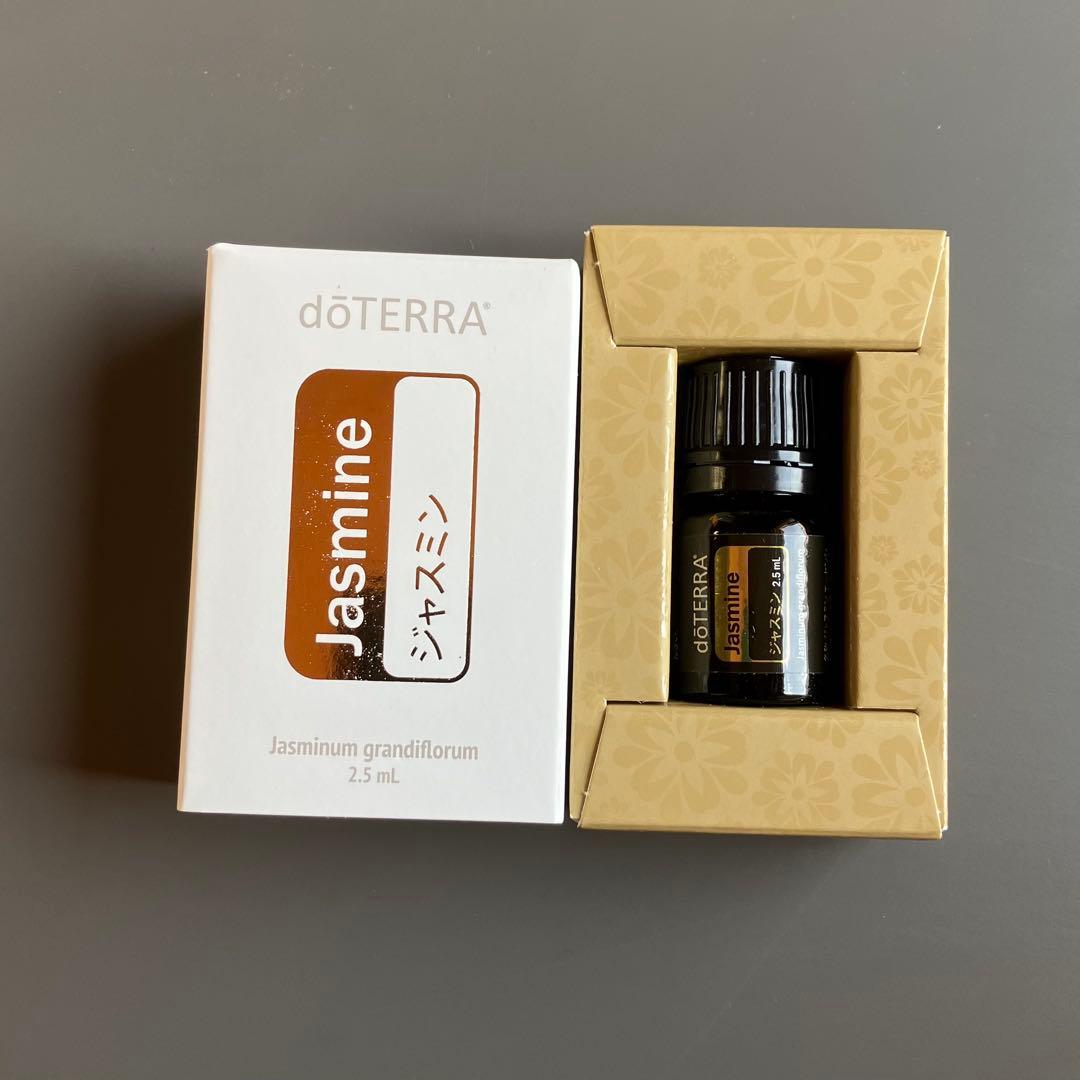 【新品未使用】ジャスミン doTERRA ドテラ アロマ エッセンシャルオイル