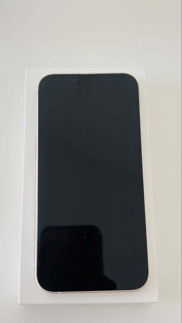 MarigaApple iPhone 13 ホワイト 本体　128GB