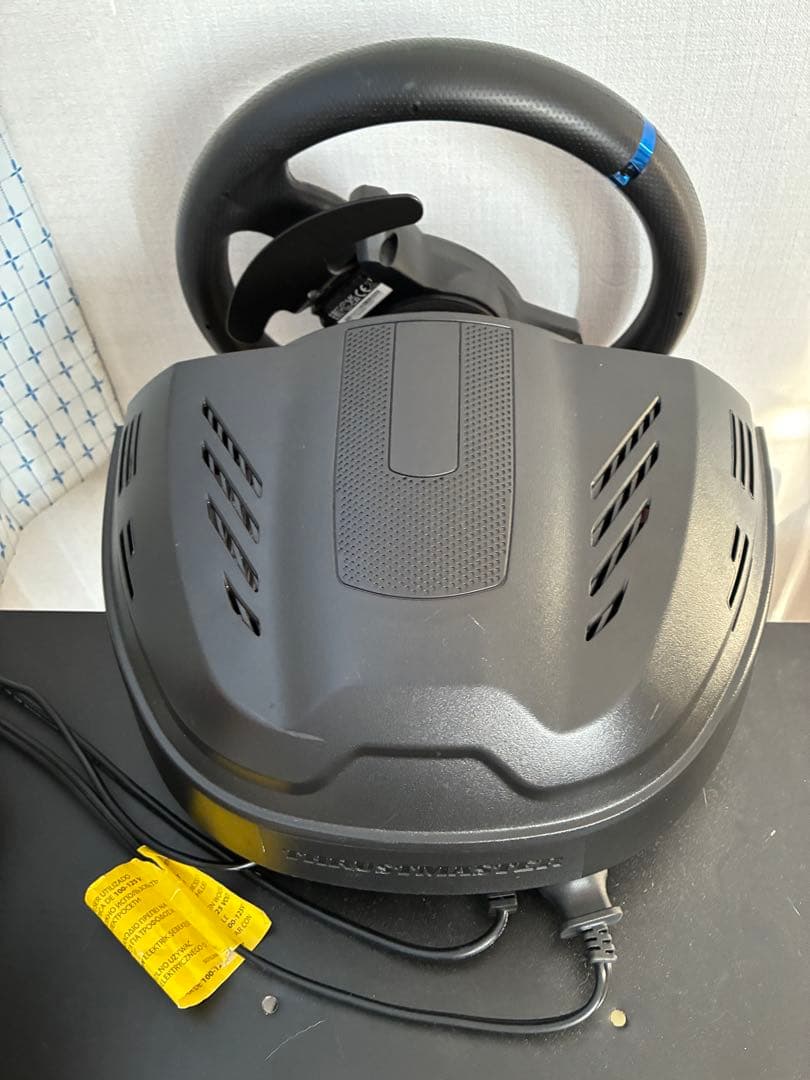 thrustmaster ハンドル ペダル