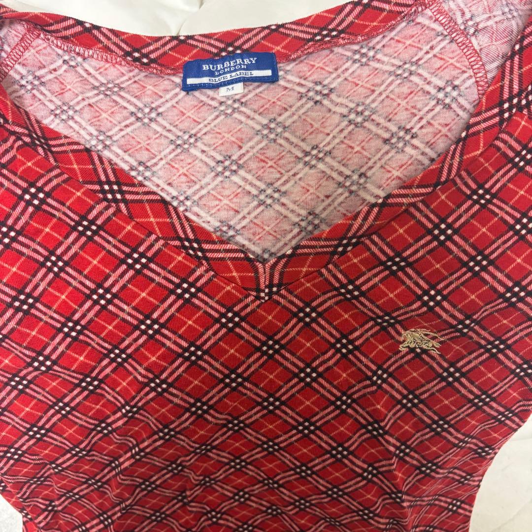 BURBERRY ブルーレーベル チェック柄 Vネック ピチT 海外girl