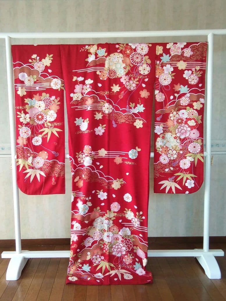 5138 振袖.帯2点セット 帯新品　赤正絹　古典柄 成人式結婚式卒業式