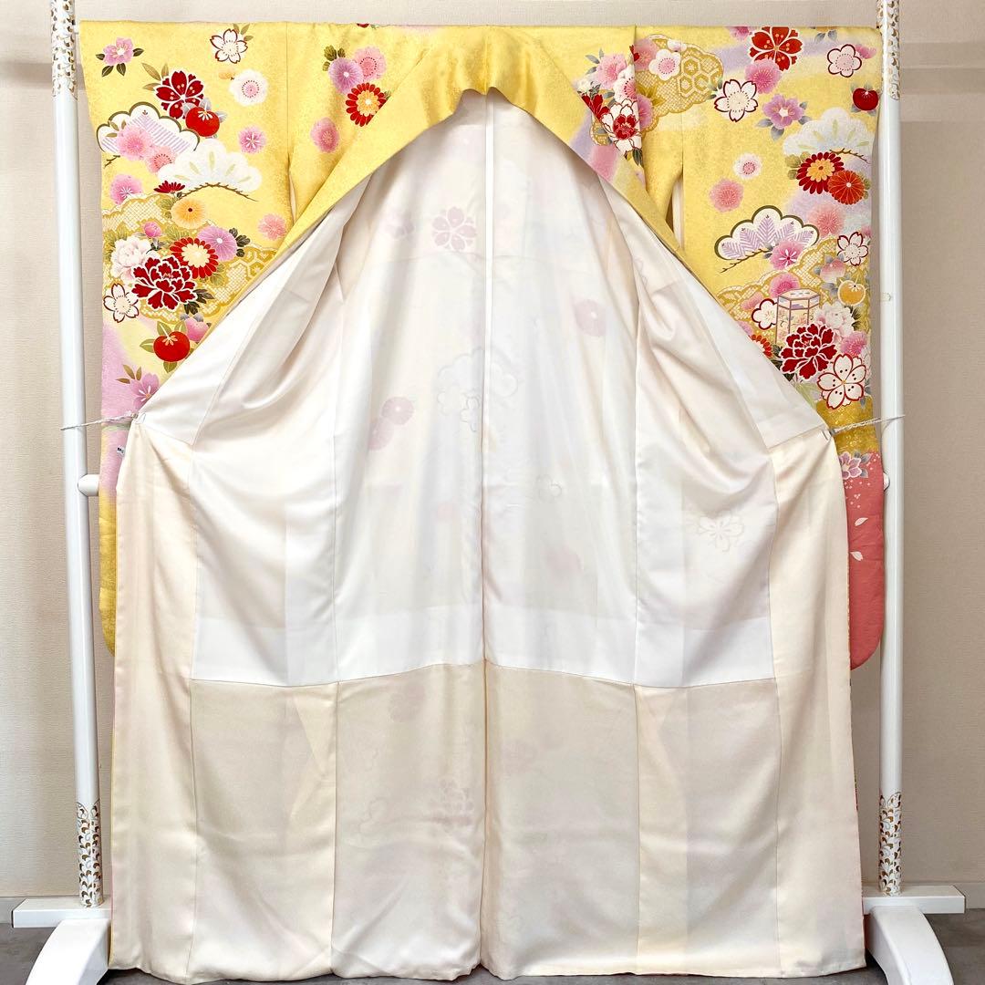 ⭐︎K0813 美品 正絹 振袖 レンタル店放出品 ガード加工 花柄 黄色 11号