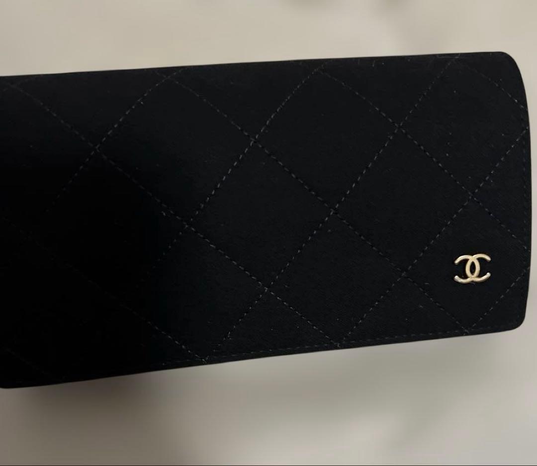 CHANELキルティングメガネケース